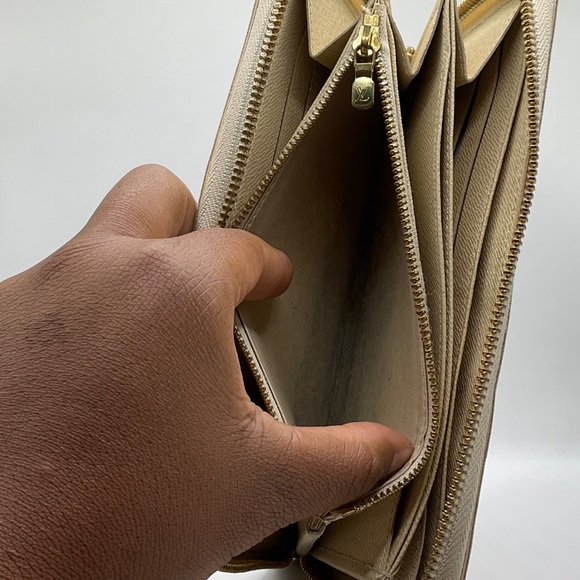 Authentic Louis Vuitton Damier Azur Wallet - Picture 9 of 13